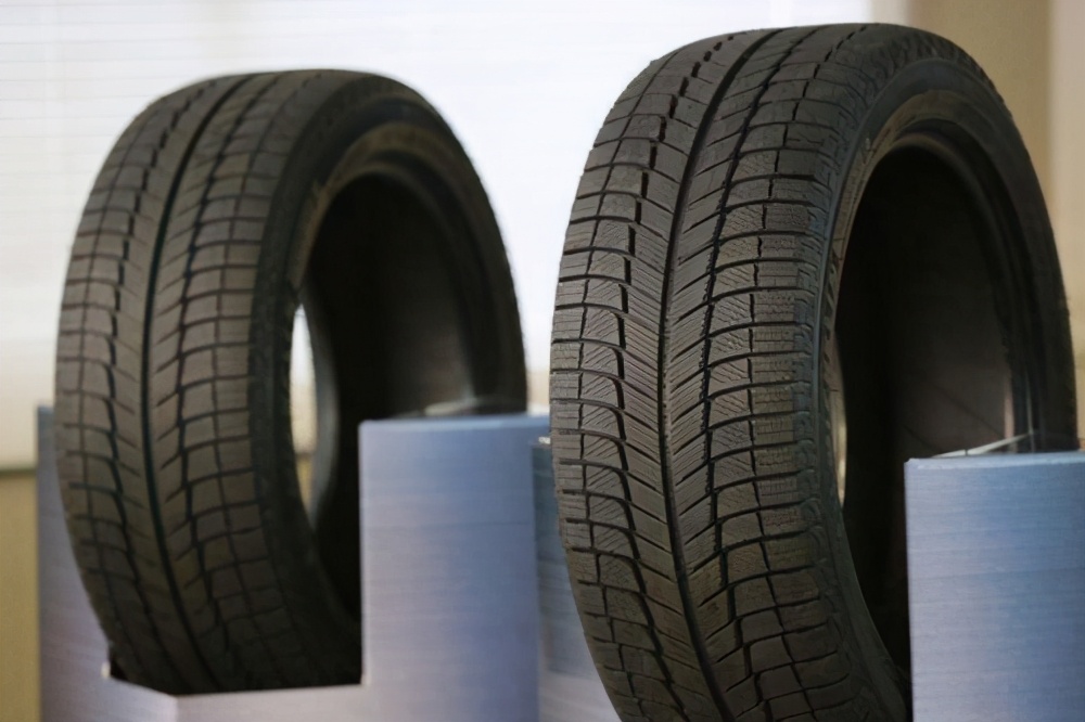 邓禄普与米其林雪地胎优缺点,路欧锋雪地胎对比邓禄普雪地胎