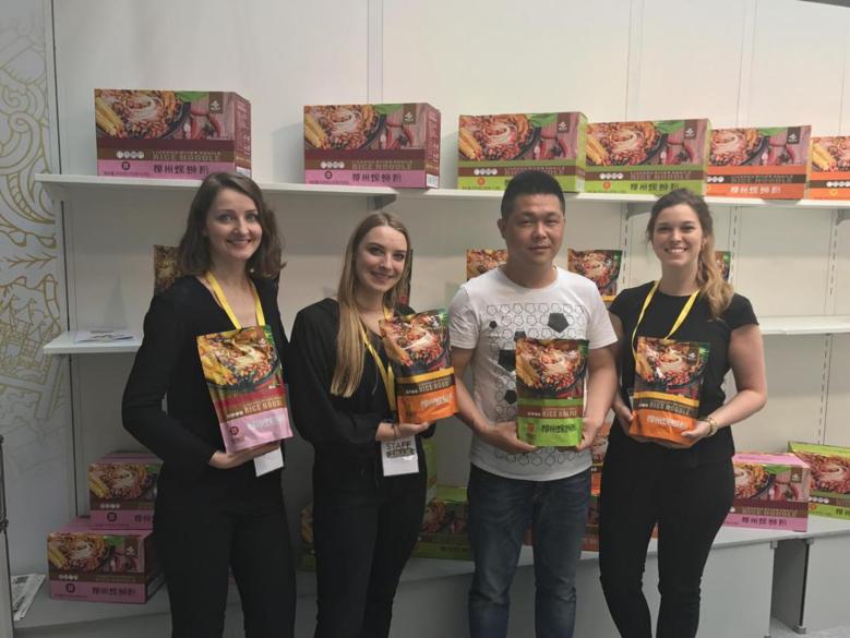 漂洋过海来见你广西螺蛳粉是这样走向世界的