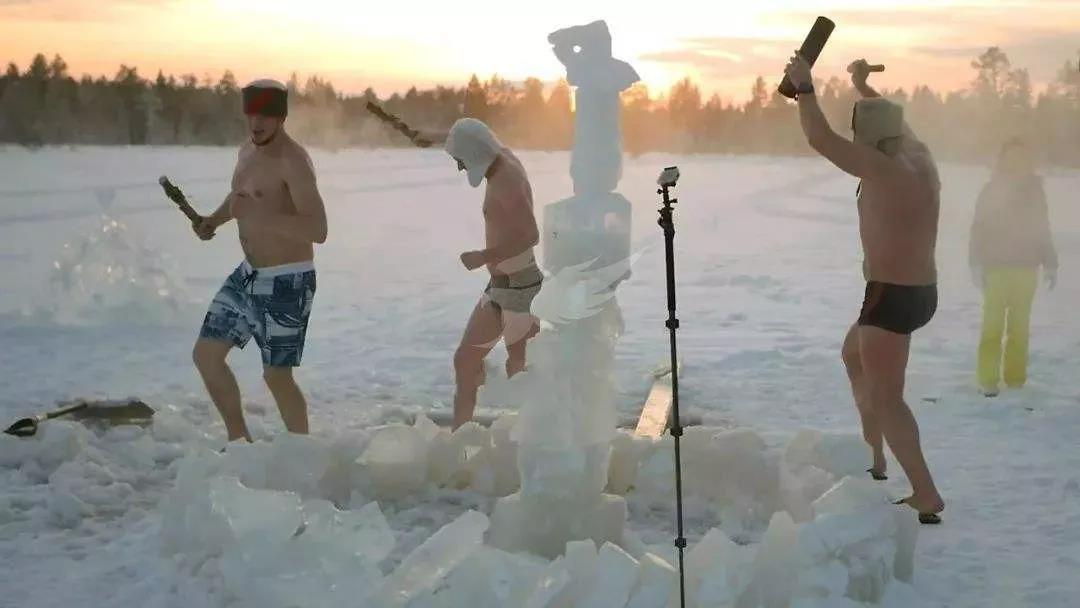 零下40度穿泳衣,零下三十度泳装