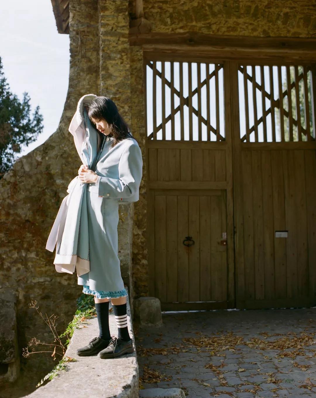 流行袜子外穿不露脚踝,袜子百搭外穿潮流