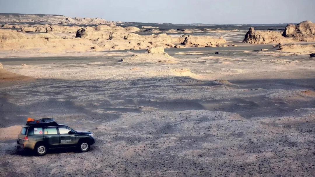 2018酷路泽4.0最顶配,2022年酷路泽4.6顶配