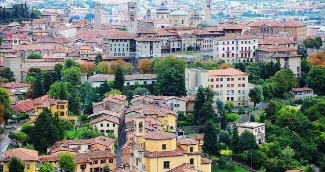 沉浮百年真蓝黑几乎创造历史，靠青训赚钱球队成绩难以保障