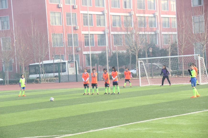 兰陵县足球队,兰陵中心小学足球比赛