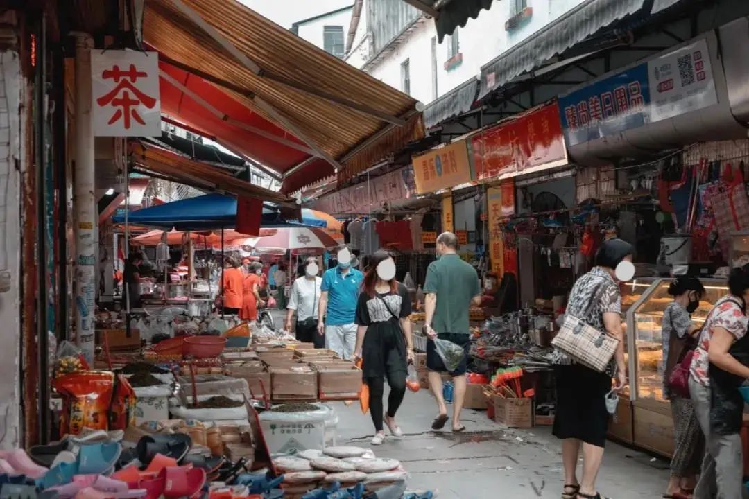 粤语aabc四字成语,粤语里面aa和a有什么区别