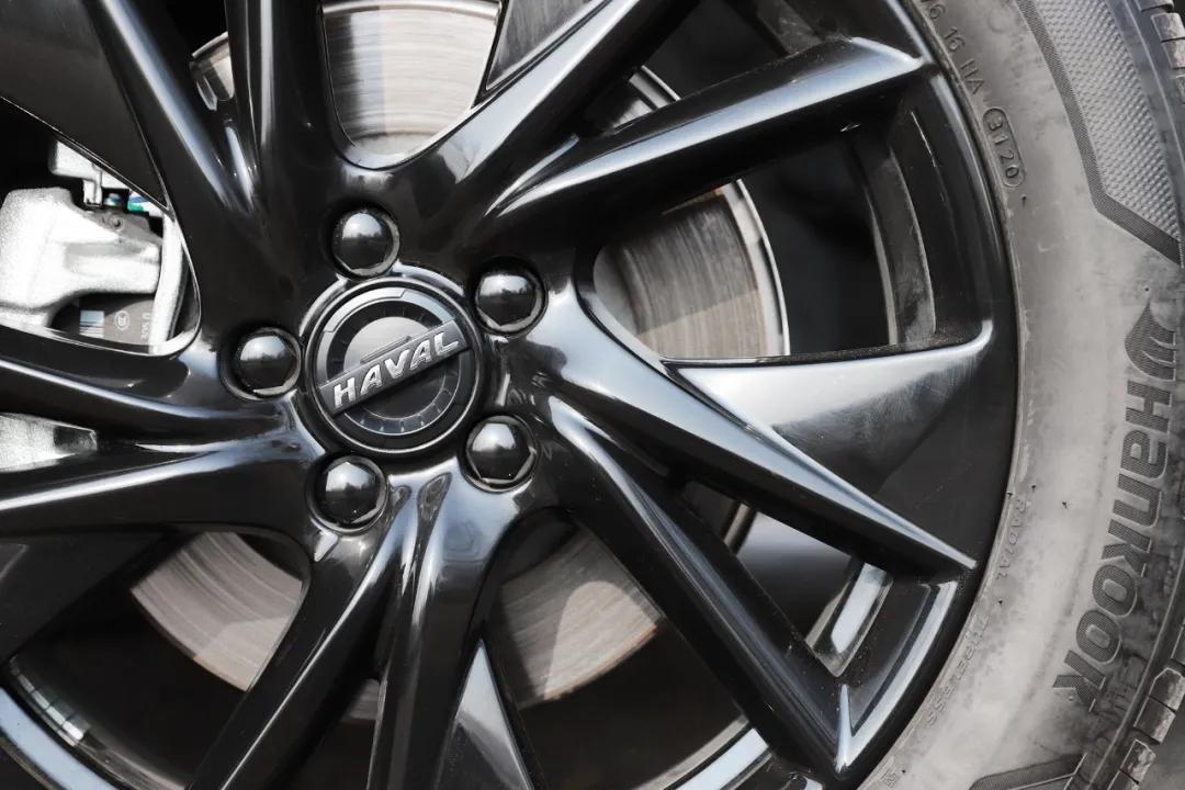 哈弗h6三代2.0t与长安cs75plus2.0,h6哈弗3.0t