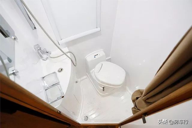 5.18上海房车展：弗瑞德姆锐畅版TIC-611X房车，滨海的魅力之夏