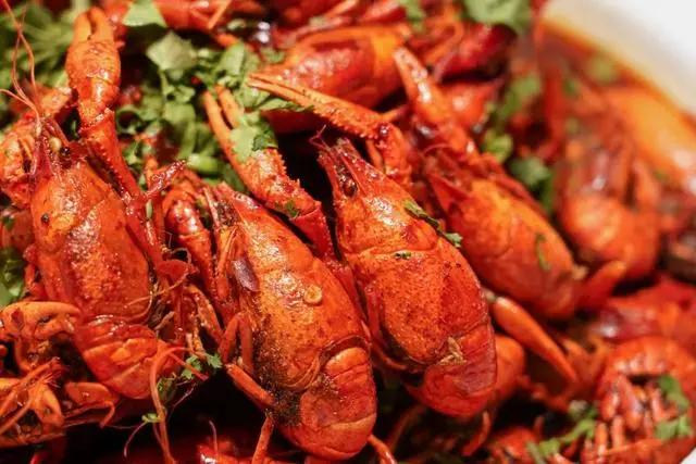 夏日盛宴小龙虾,夏季小龙虾盛宴抖音团购