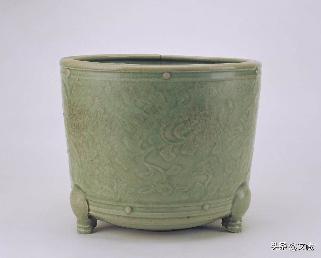 龙泉窑的特点有哪些,龙泉青瓷高峰