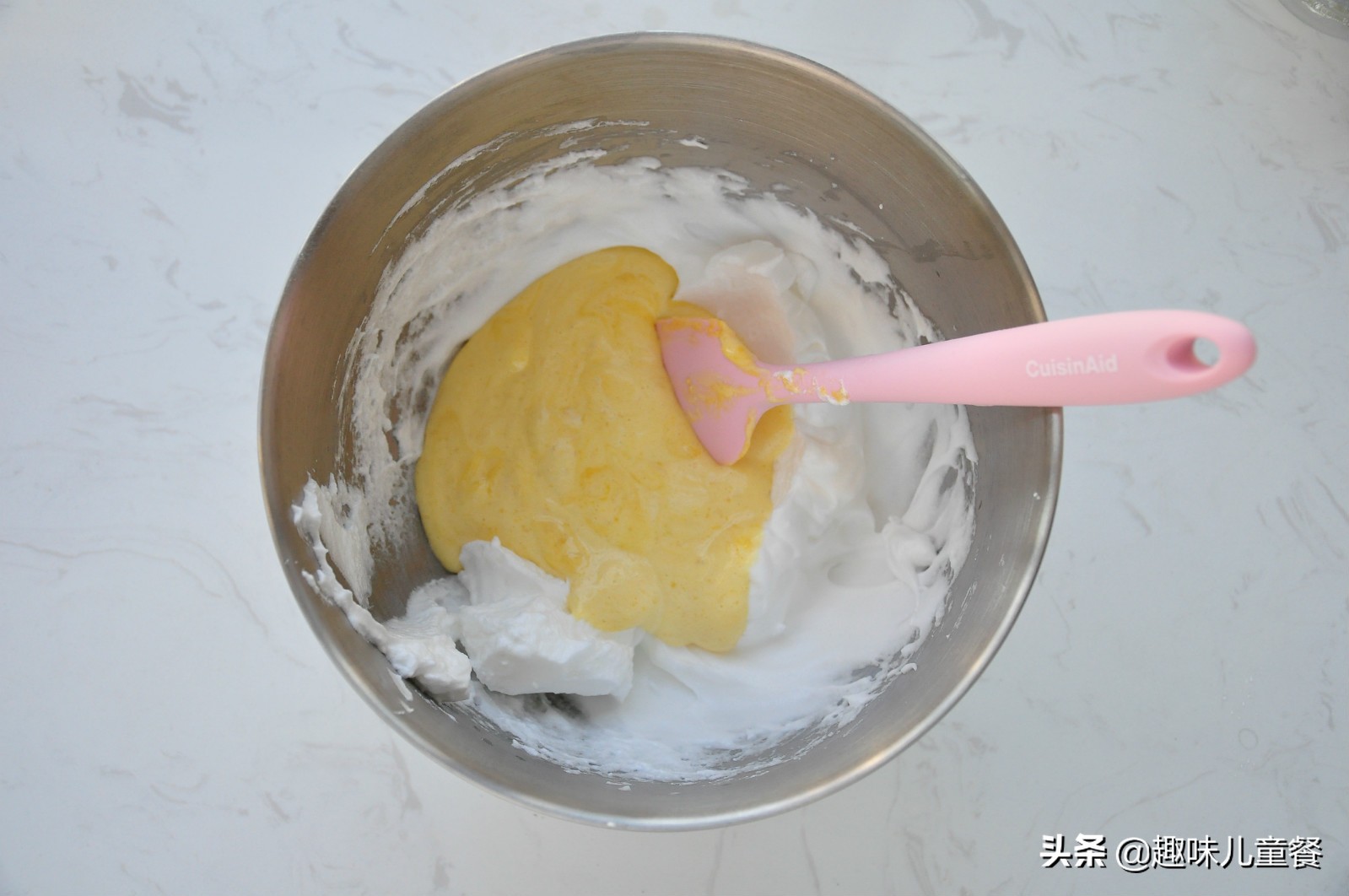 超萌兔蛋糕制作过程,怎么给兔兔做生日蛋糕