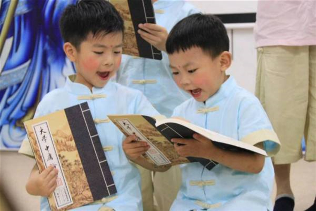 孩子不写作业打骂不管用怎么教育,如何管教孩子不写作业