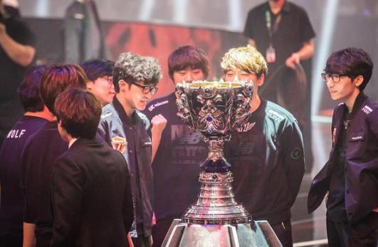 巅峰ig和巅峰skt,18年ig夺冠打skt