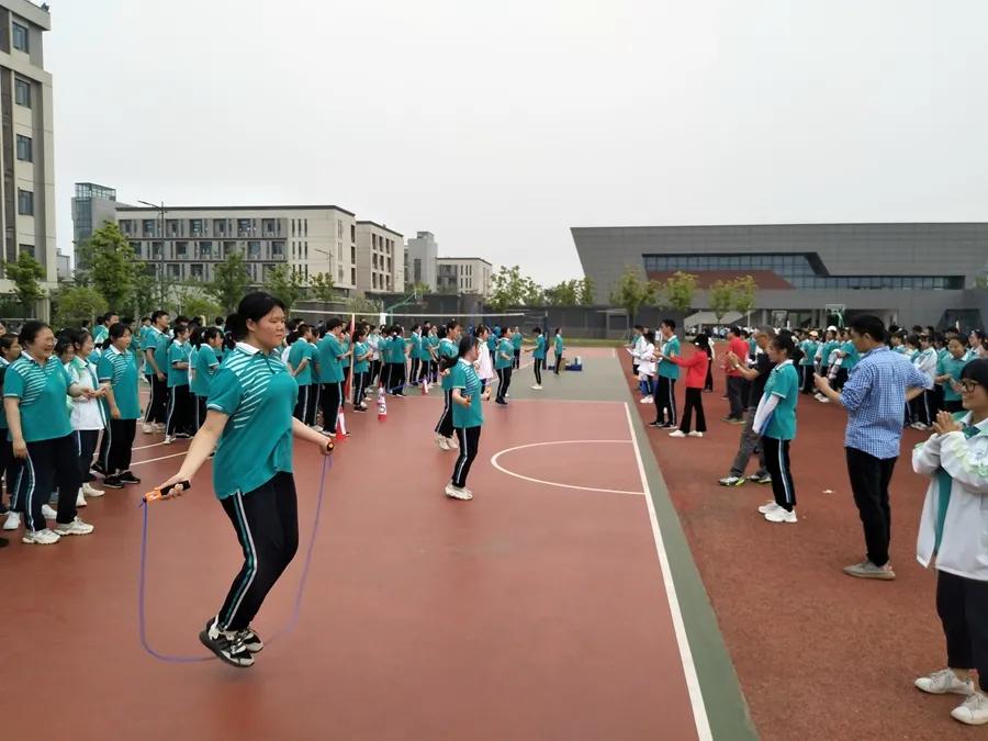 这个校园好嗨啊,秀色可餐,先看为敬