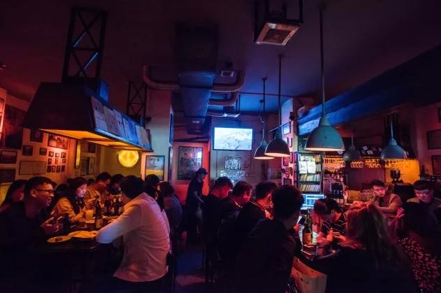 成都的耍家，一代有一代的主场