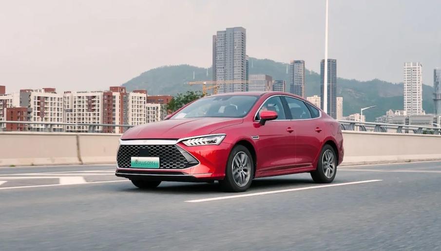 10万左右新车轿车推荐,20万左右买这3台轿车实用又有面子