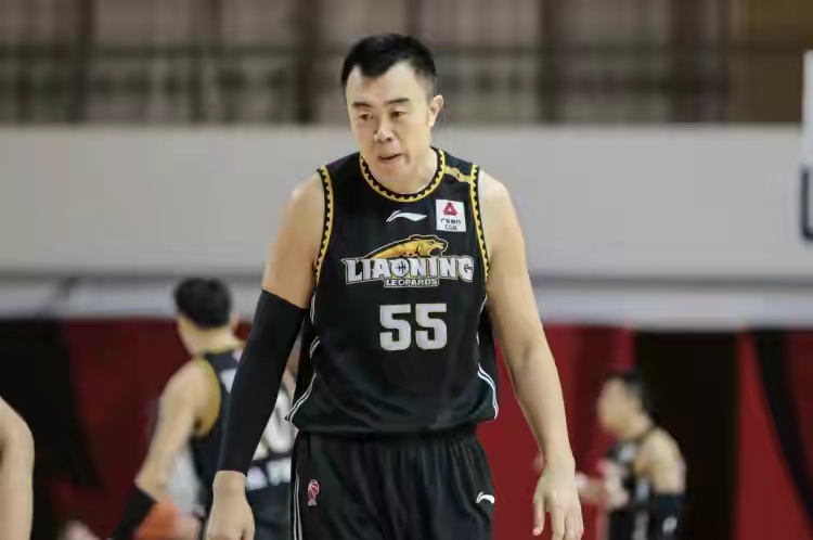 辽篮双子星郭艾伦赵继伟全明星,辽篮三连胜郭艾伦