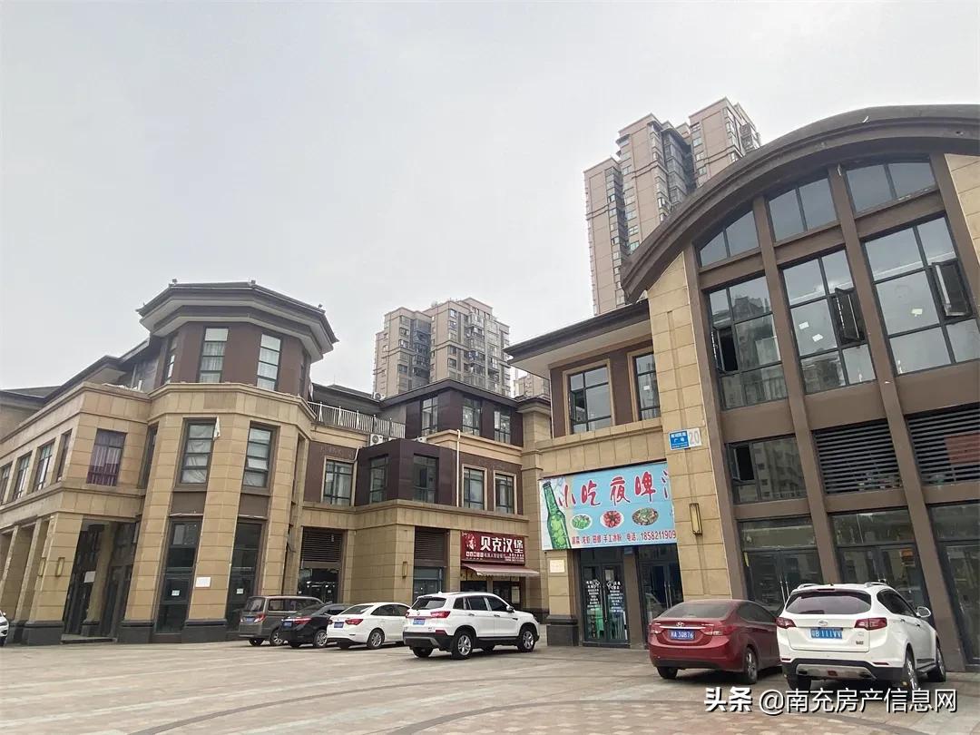 嘉陵区比较繁华商业区,商业不足