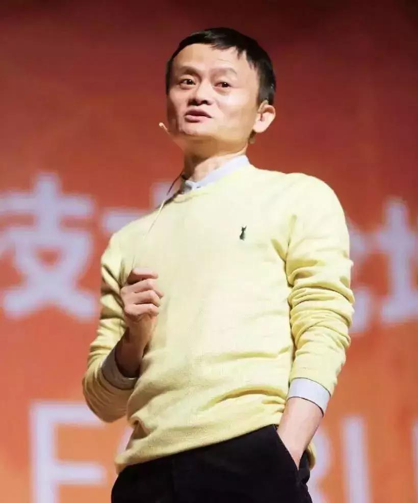 岳云鹏和郭德纲岁数差不多,岳云鹏郭德纲大多少岁