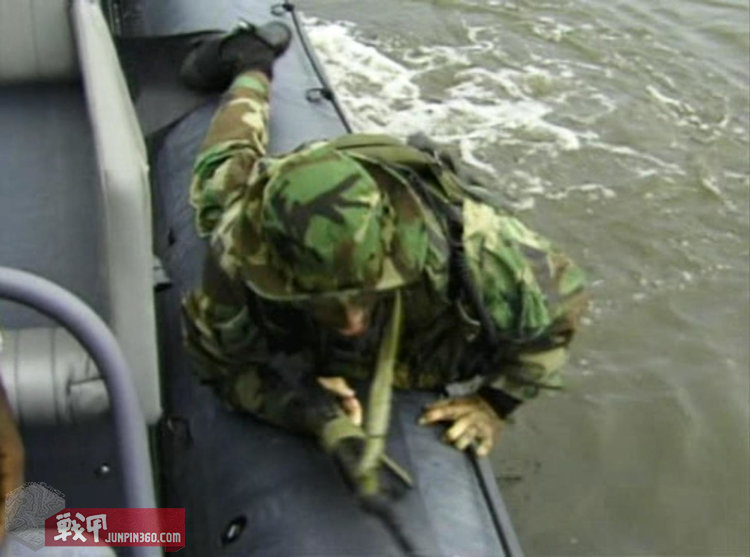 折腾九年，就拿出这点东西凑外拍？（上）