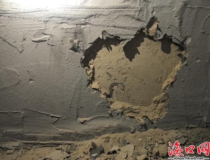 新房墙体一捏就碎什么情况,精装修墙面一碰就碎怎么回事