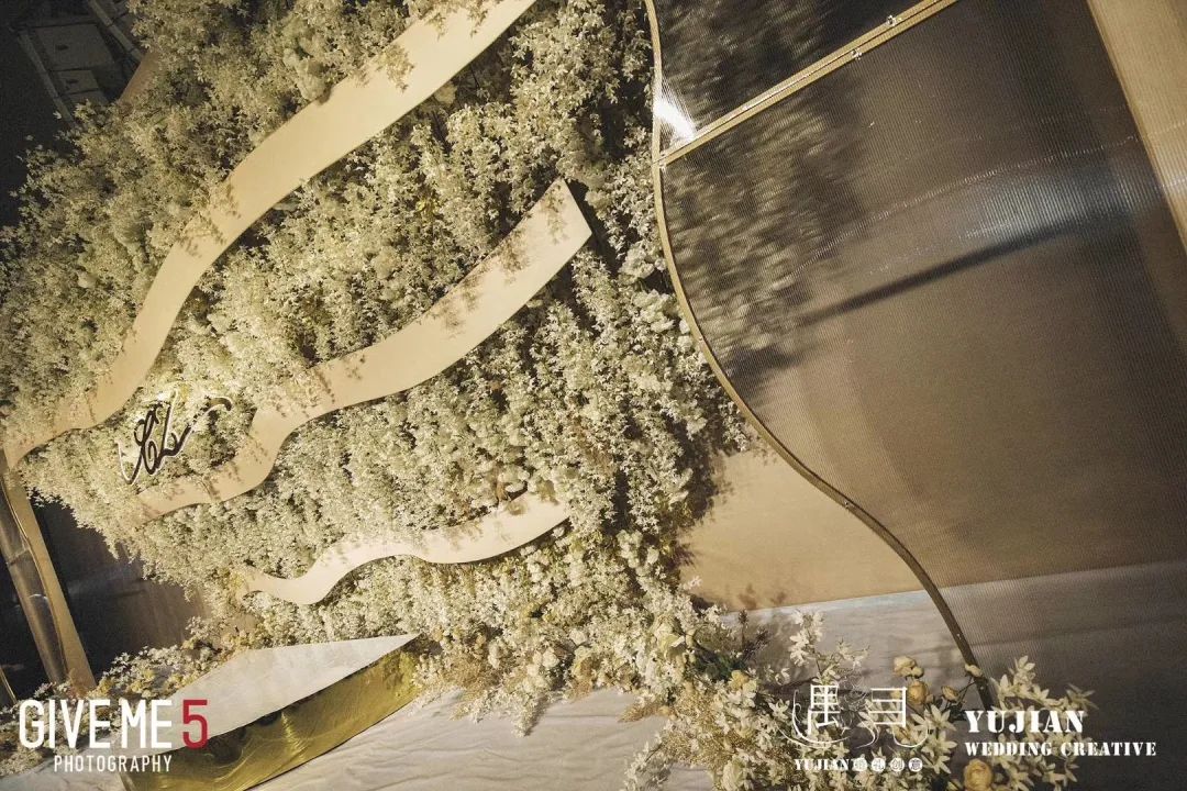 香槟色主题婚礼布置,香槟色婚礼桌椅布置