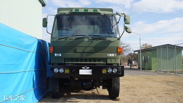 五十铃630轻型卡车,日本五十铃全驱6x6