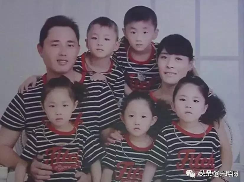 爸爸要求五胞胎分到5个班,爸爸为作业不同意让五胞胎分班