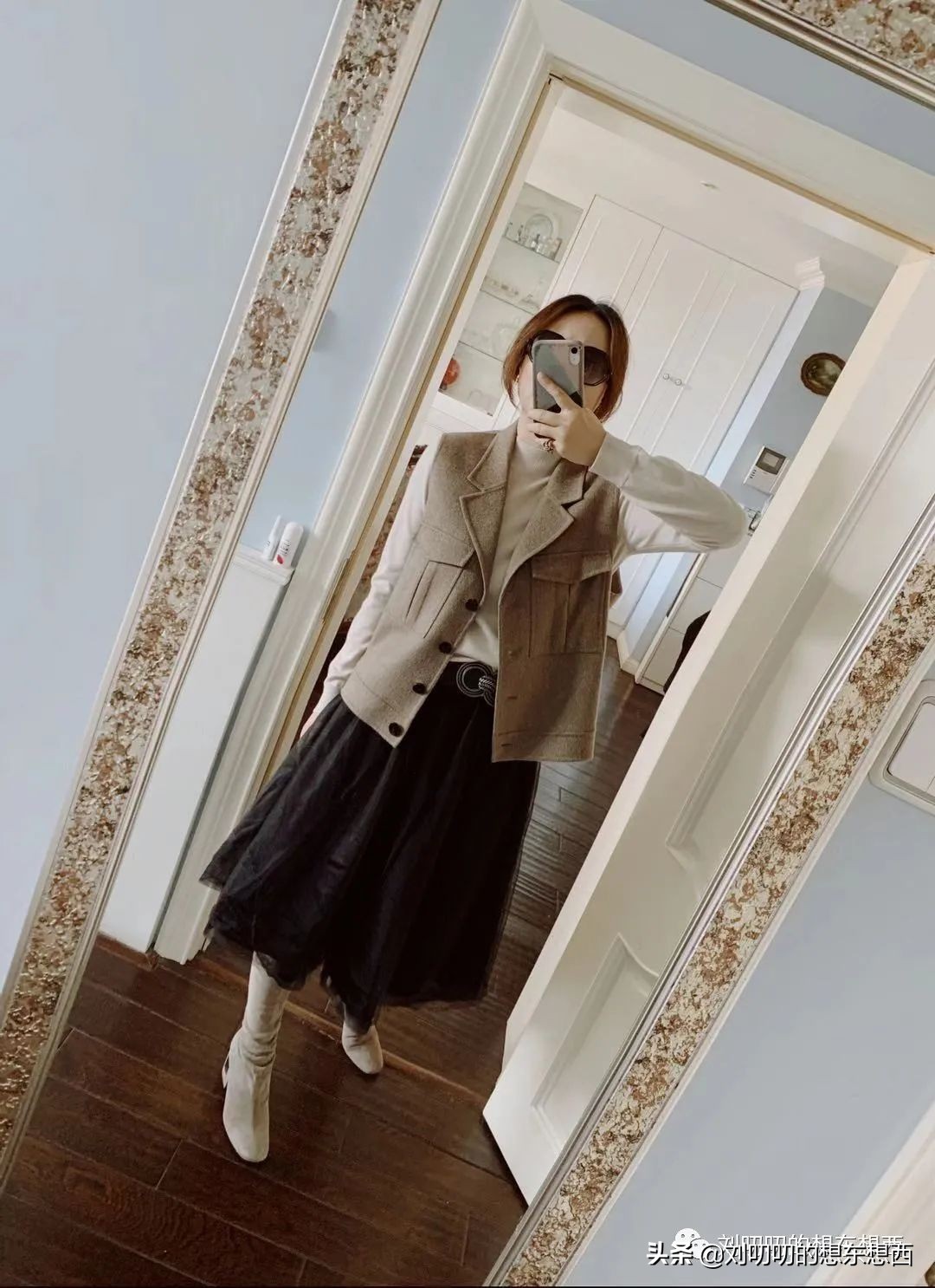 清冷风穿搭高级感冬,冬季素色长衣外套搭配