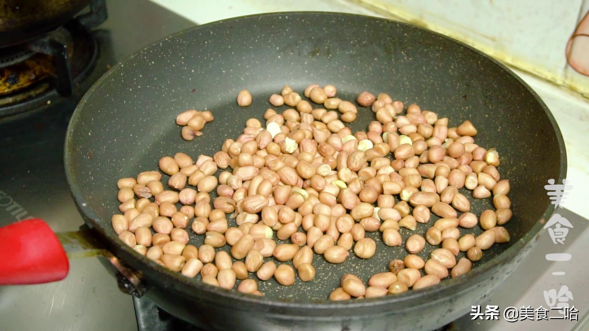 过年吃的手工花生糖,春节必备零食糖