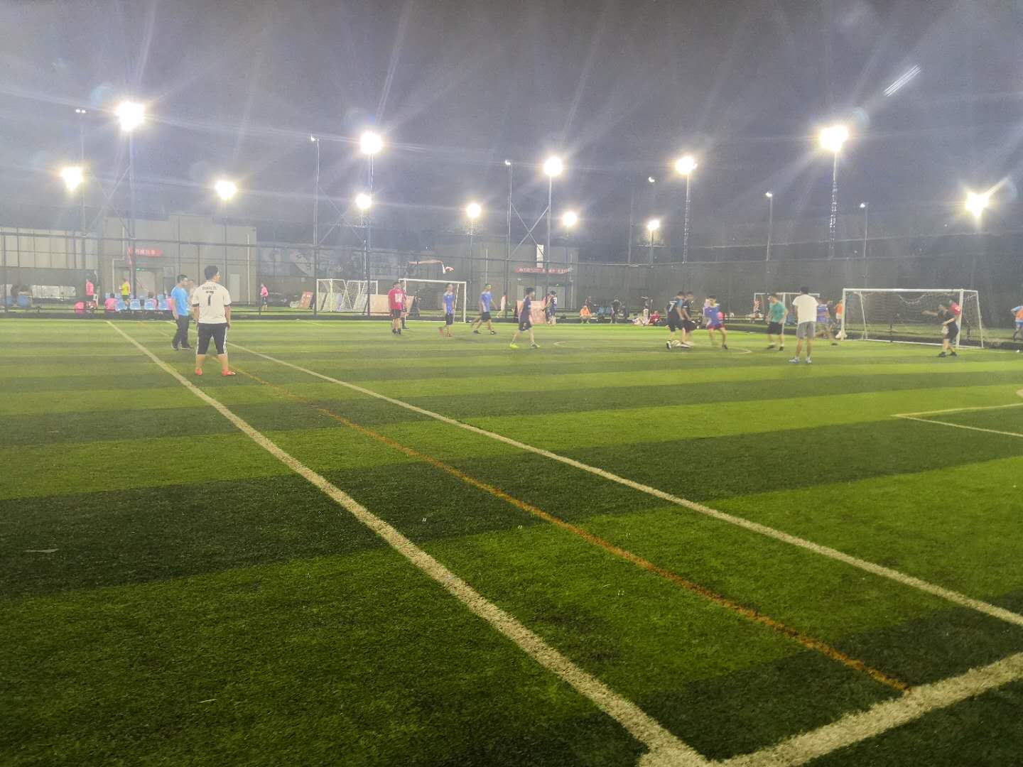 武汉专业足球场最新进展,武汉新建足球场