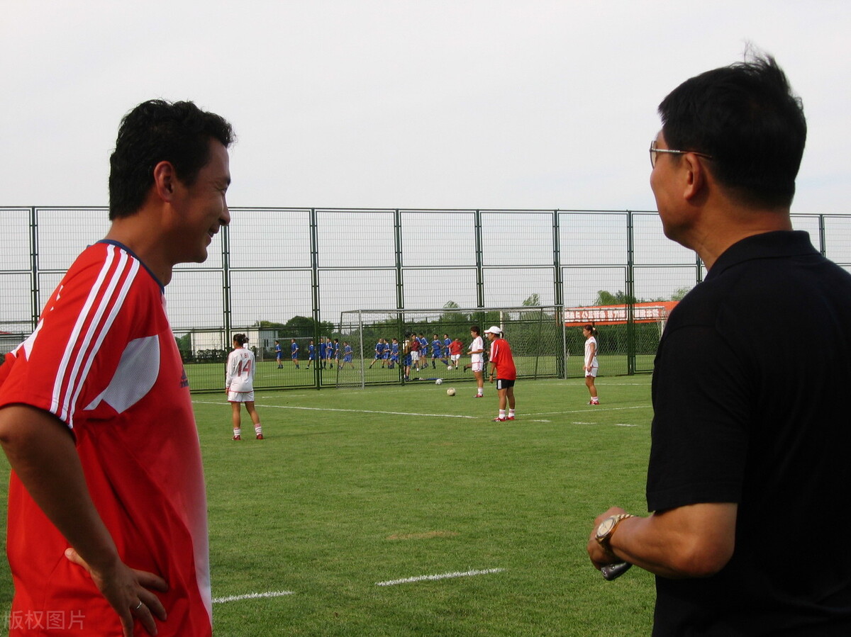 因为热爱所以坚持校园足球,唯有足球不可辜负校园