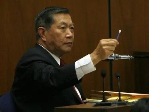 美国一家三口被杀灭门案,美国一家三口灭门案真实事件