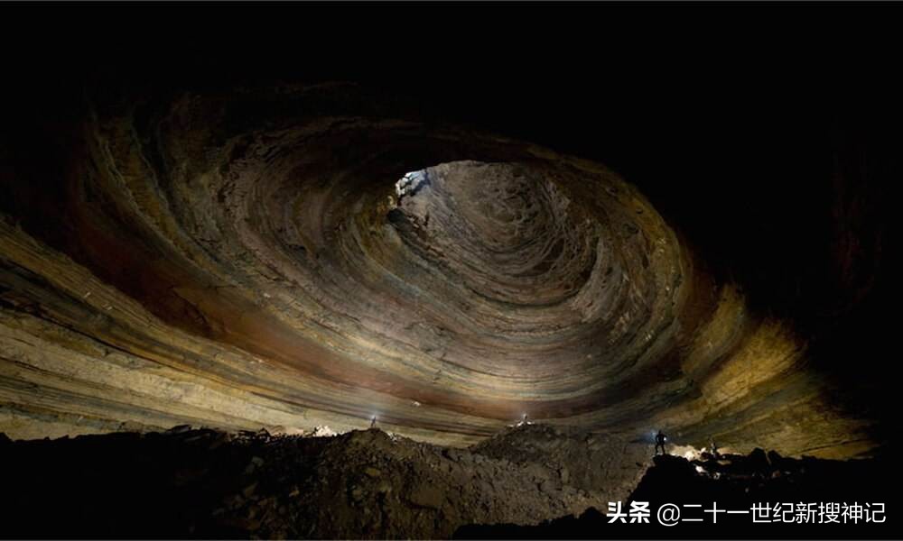 天下极境08:洞穴幽深,孰料别有洞天。万物生长靠太阳?未必