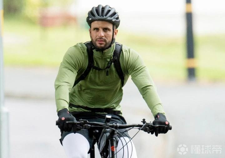 应召女郎派对被处罚后仍多次违反禁令,别洗了,凯尔-沃克