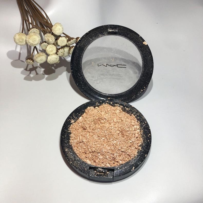 mac粉饼摔碎了怎么补救,mac粉饼脱落盘子怎么拯救