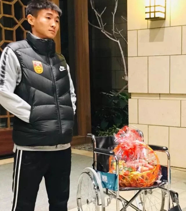 韦世豪踢越南真实原因,韦世豪从被骂到全场呼喊