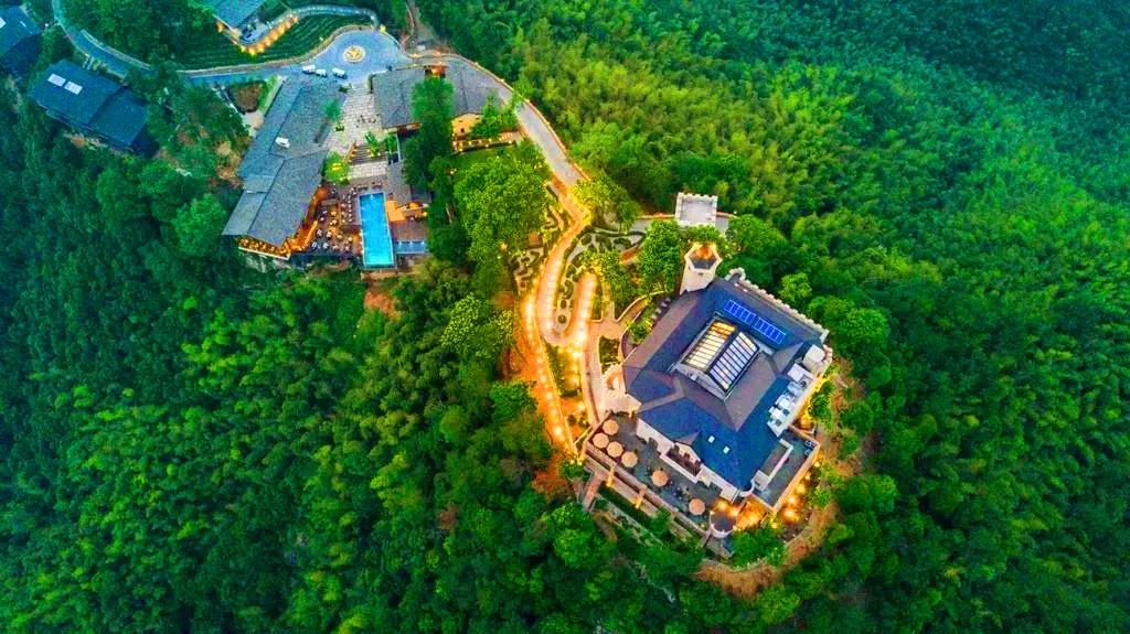 裸心堡折扣,裸心堡观景攻略