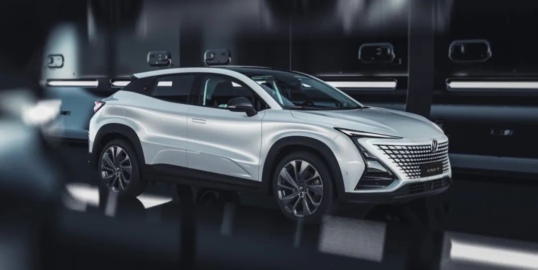 长安uni-v2.0t经典运动款,长安uni-v混动新技术