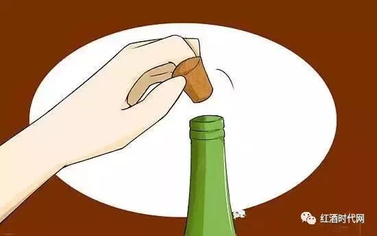 没有开瓶器如何开红酒,开瓶器怎么开红酒木塞