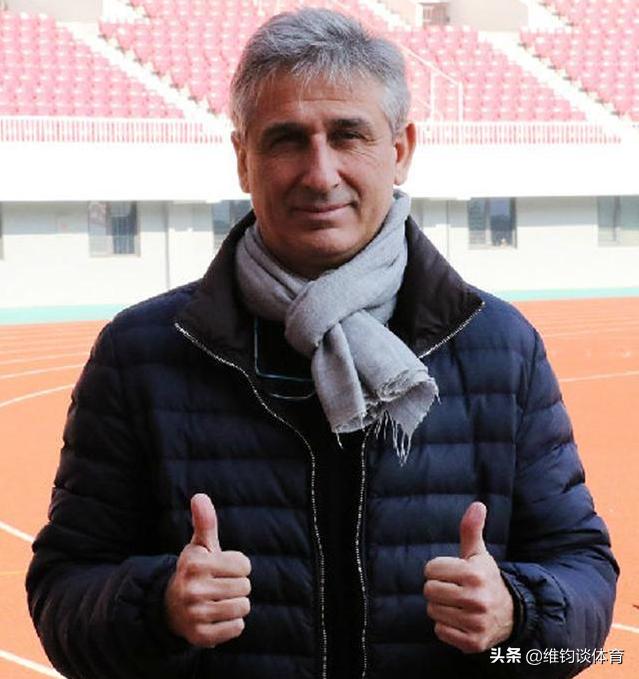 王栋青岛黄海队,王栋退役了吗