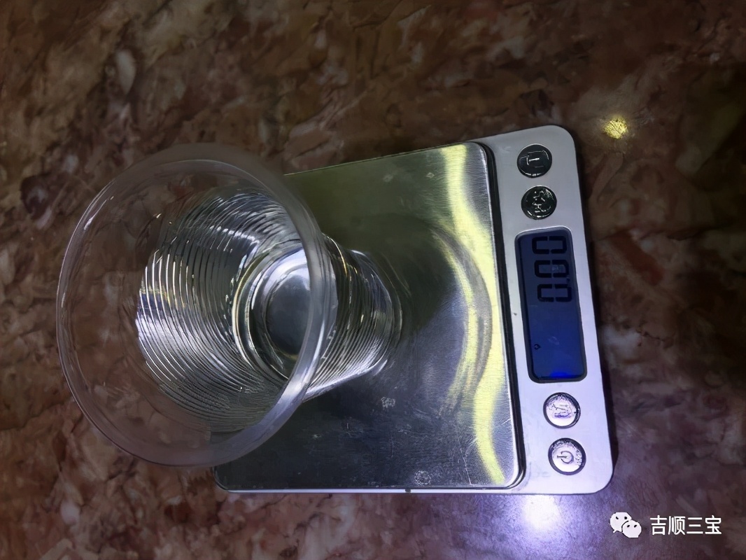 藕粉色和田玉如何辨别真假,和田玉珠子真假辨别对比图