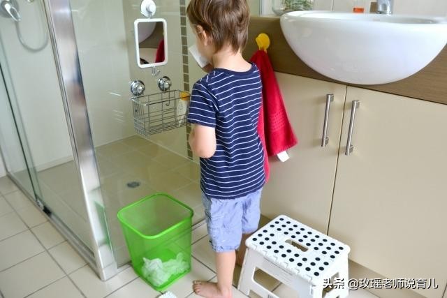 小猫抓人咬人怎么治,一岁半孩子抓人咬人