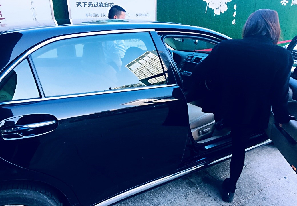 苏州阳澄湖吃蟹住哪个酒店,下榻酒店进餐