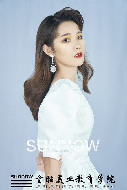 化妆美容培训学校短期培训班,专业化妆培训学校需要什么学历