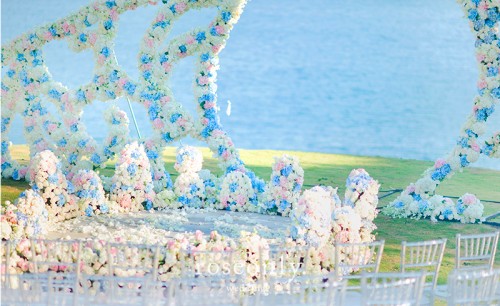 ROSEONLY不同颜色的玫瑰寓意不同，你送对了吗？