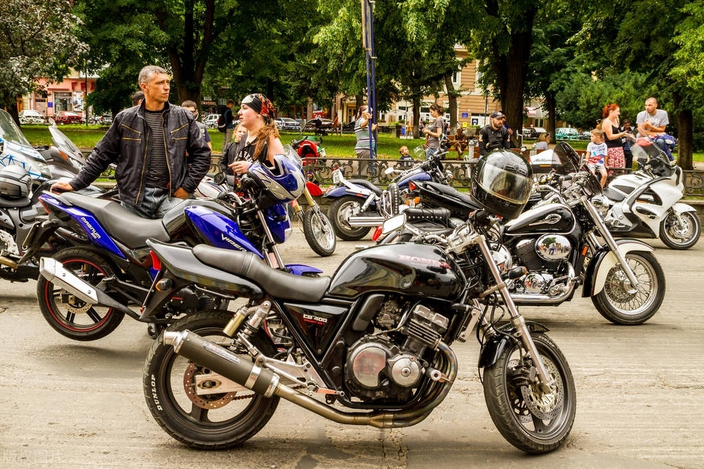 三轮摩托车高低挡结构和原理,150摩托车挂挡的工作原理