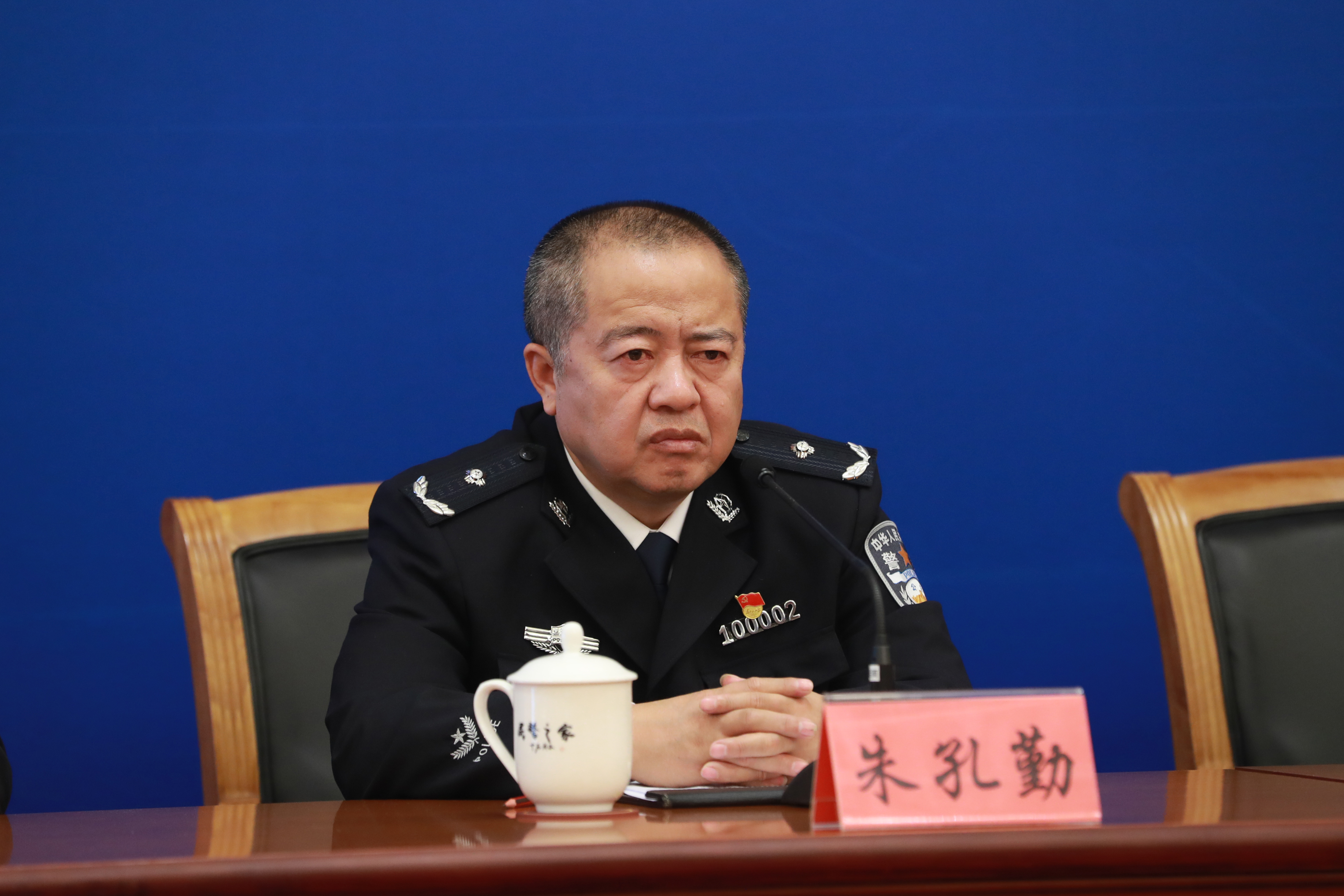 10起打击网络违法犯罪典型案例,聚焦打击涉网违法犯罪行为标题