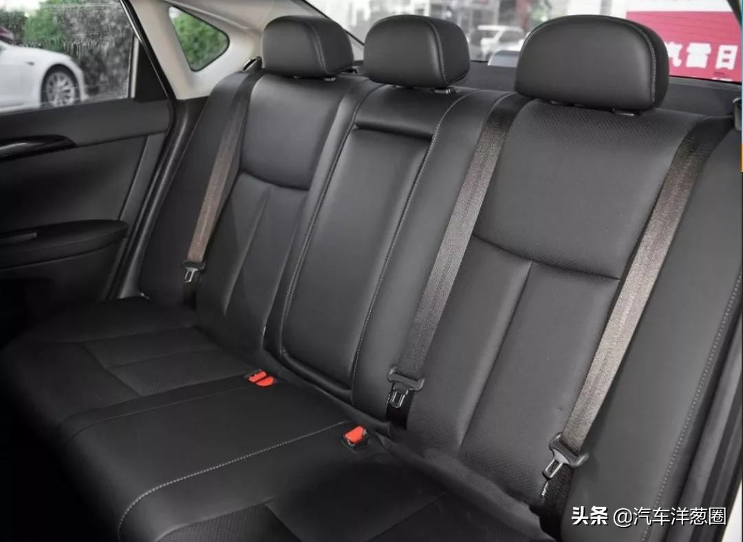 价格不到10万媲美b级车油耗不足5l,最良心的家轿全系标配4缸油耗5l