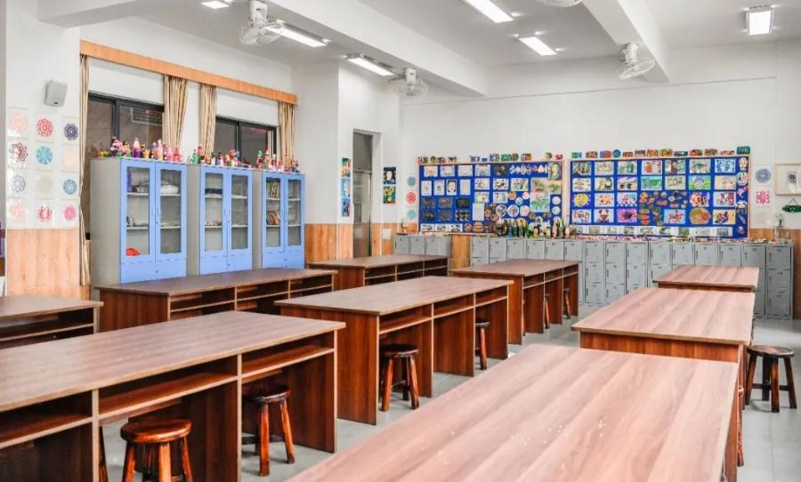 长岭居小学升初中,长岭居小学在黄埔区的排名