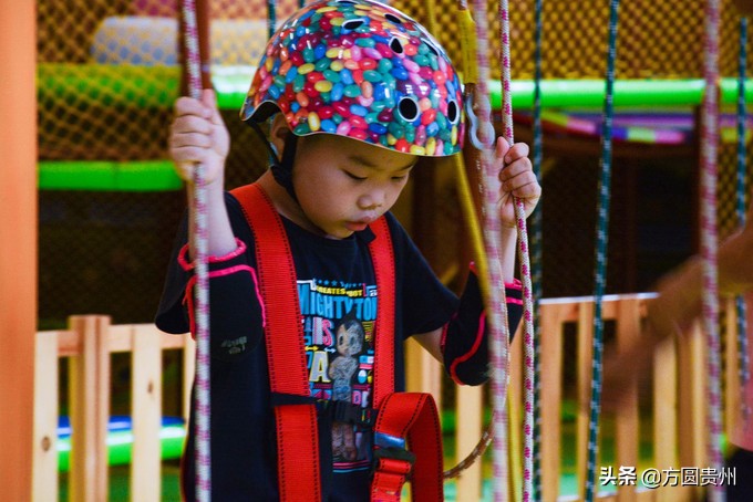 这个夏日，看这个美女如何在浙江乌村的第一百种玩法