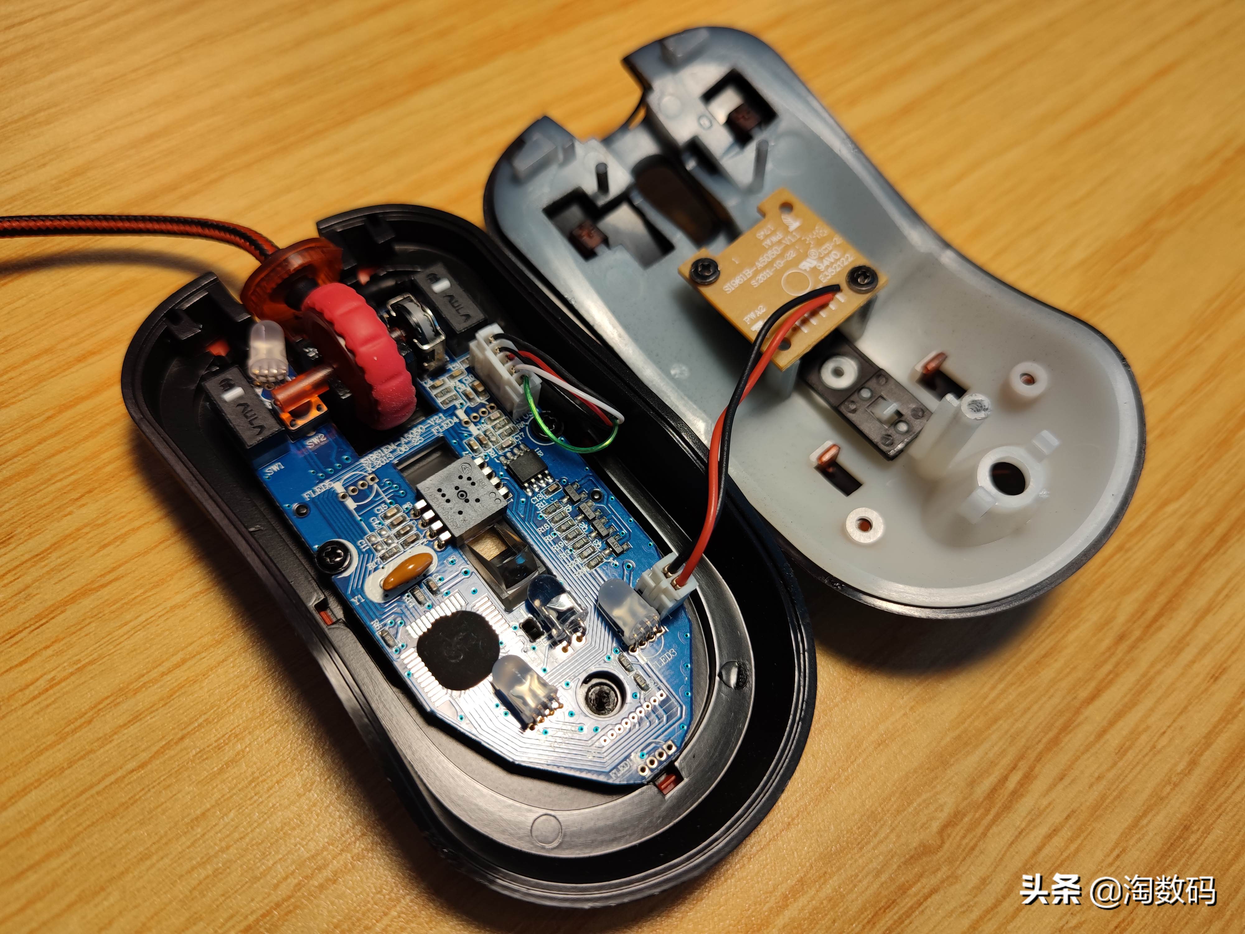 ￥9.9原封库存洋垃圾：AULA暗黑魔羯游戏鼠标开箱+拆解+除胶晒单